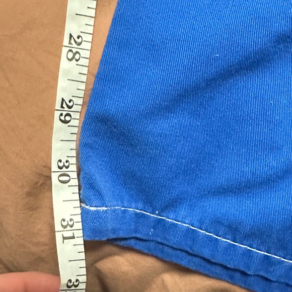 Purchased at a vintage shop and never got around to hemming! Too long for me. - Picture 9 of 10